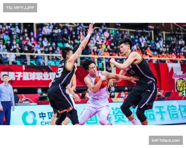 【2026年4月CBA联赛阶段性复盘·赛后·战报辽宁本钢2-0横扫深圳马可波罗，率先晋级半决赛